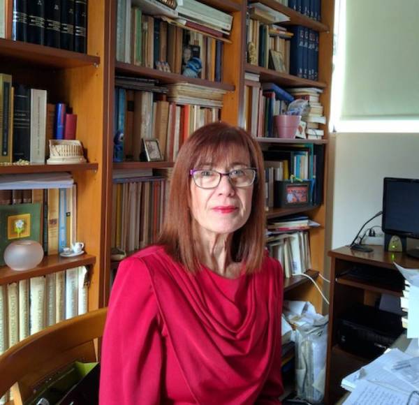 Η Αντωνία Παυλάκου στην «Ε» για το βιβλίο της «Όρια και ρήξεις»