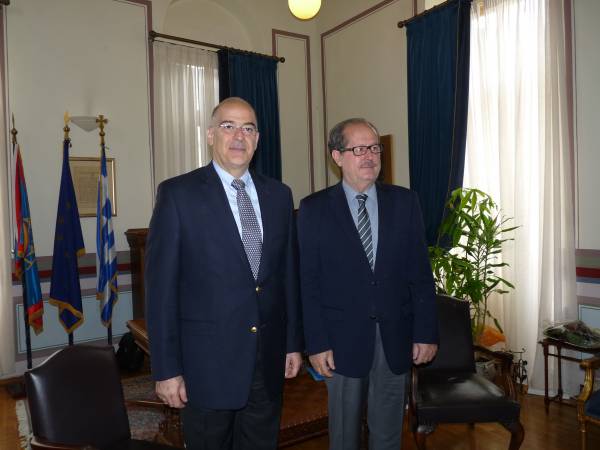 Συνάντηση Ν. Δένδια με Π. Νίκα στο δημαρχείο