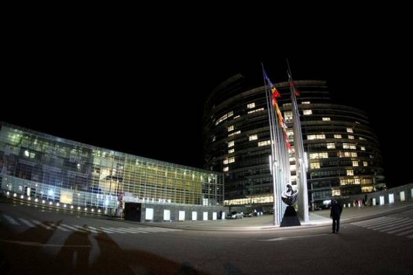 Βάιντενχολτσερ: Ας τελειώνουμε με τις προκαταλήψεις ενάντια στη νέα ελληνική κυβέρνηση