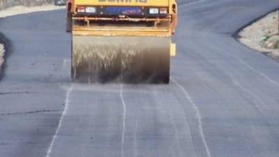 Ασφαλτος στο δρόμο Δασοχώρι - Ανω Μέλπεια