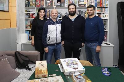 Σύλλογος Φίλων Επιτραπέζιων Καλαμάτας: Νέος χώρος για παιχνίδι και παρέα (βίντεο - φωτογραφίες)