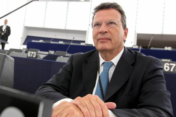 Το λογαριασμό του ΣΥΡΙΖΑ πληρώνουν οι πιο φτωχοί Ι Γιώργος Κύρτσος