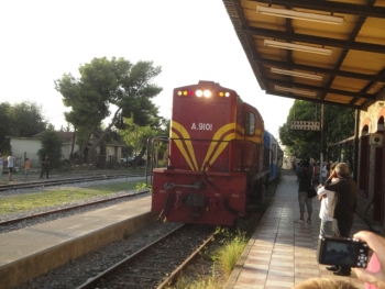 Βίντεο από την υποδοχή του τρένου στην Καλαμάτα