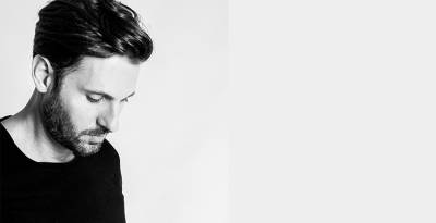 Συλλογή Ελληνικών Ενδυμασιών «Βικτωρία Γ. Καρέλια»: Σήμερα η συναυλία του Θανάση Βούτσα