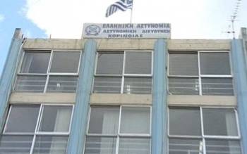 Αναζητείται άγνωστός που λήστεψε και τραυμάτισε ηλικιωμένη στην Κορινθία