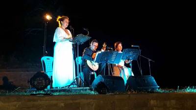 Πλήθος κόσμου "Στην αυγή της πανσελήνου" στον Επικούριο Απόλλωνα