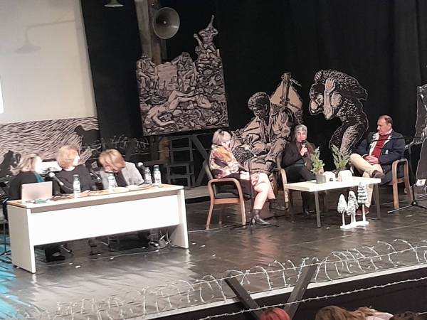 Καλαμάτα: “Η αναδοχή παιδιού είναι μια πράξη αγάπης και αλτρουισμού”