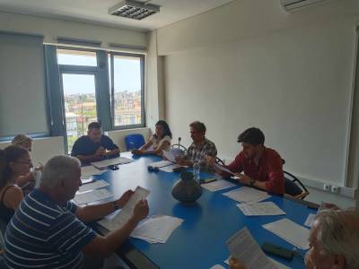 Σχολές &quot;Φάρις&quot;: Μειώσεις στα δίδακτρα για τα παιδιά - Αυξήθηκαν για τους ενήλικες