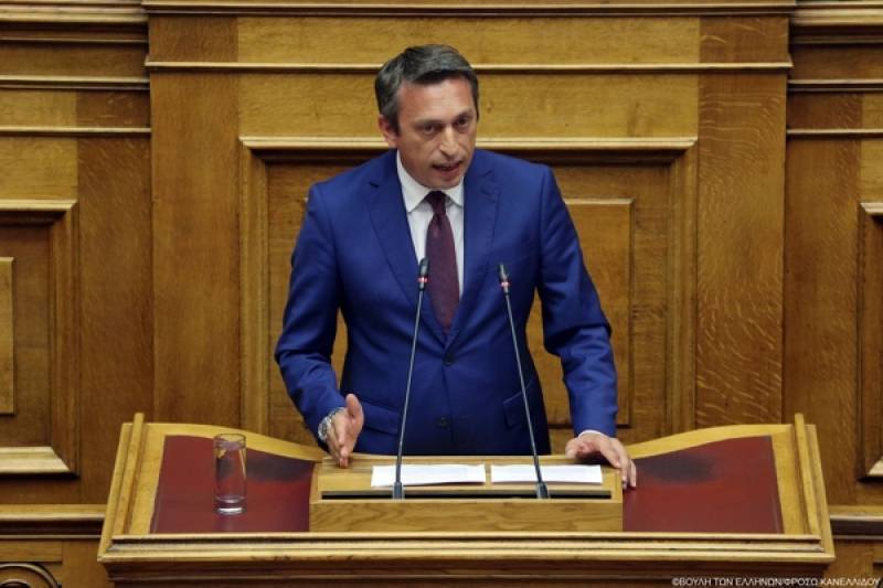 Στη γραμμή Μενδώνη ο Μαντάς για τα αρχαία
