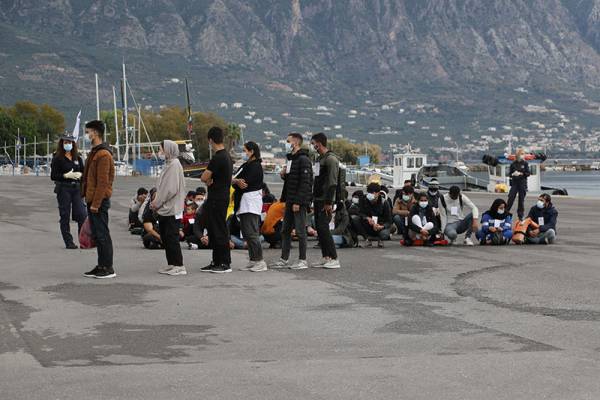 Σύλληψη Ιρανού για διακίνηση μεταναστών
