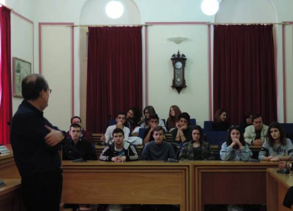 Ευρωπαίοι μαθητές στο Δημαρχείο Καλαμάτας