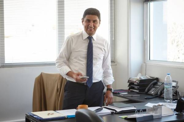 Ο Λευτέρης Αυγενάκης στην "Ε": «Τα αντίμετρα είναι μια μεγάλη απάτη»