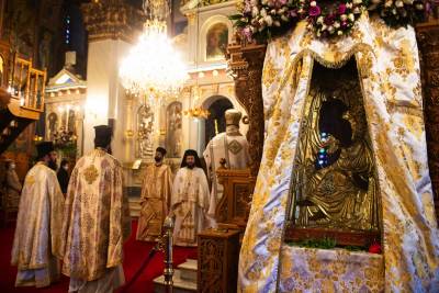 Καλαμάτα: Επέστρεψε στον θρόνο της η εικόνα της Υπαπαντής (φωτογραφίες)