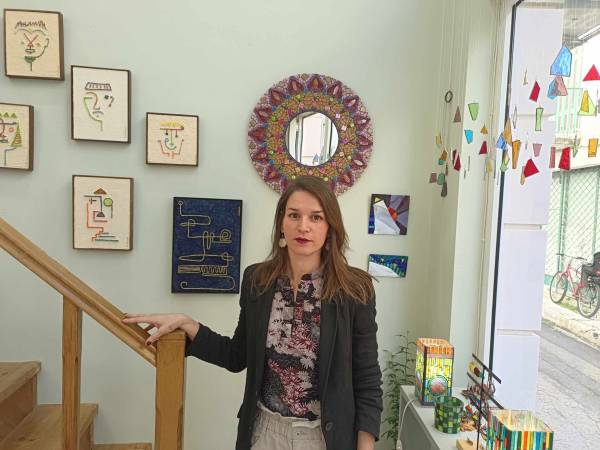 Καλλιόπη Καλαϊτζίδου: Από μικρή στα μονοπάτια του ψηφιδωτού - Συστήνει την τέχνη της στην Καλαμάτα