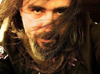 Σάκης Μπιρμπίλης: &quot;Το φως το συνάντησα πολύ πριν το θέατρο&quot;