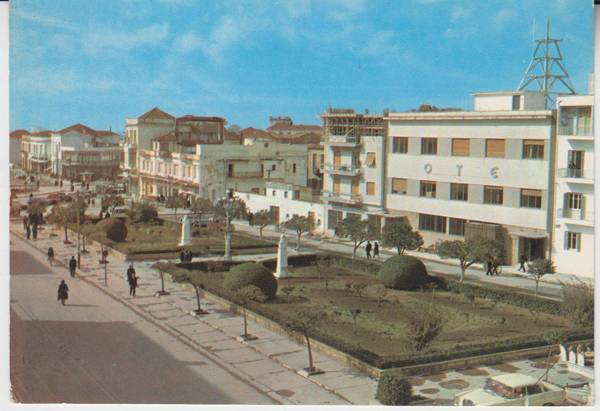 Η κεντρική πλατεία τη δεκαετία του ’70