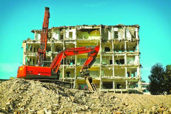 Οι φόροι κατεδαφίζουν την κρατική οικονομία