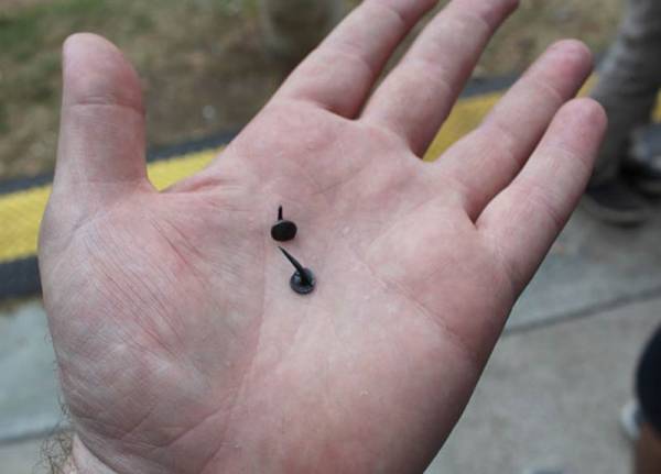 Καρφιά στον δρόμο για την Ανω Βρωμόβρυση