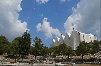 Ενα βήμα πριν το λουκέτο ο Επικούριος Απόλλωνας