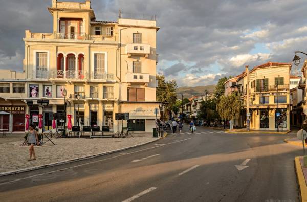 Με ορίζοντα τις εκλογές ή το μέλλον της Καλαμάτας;