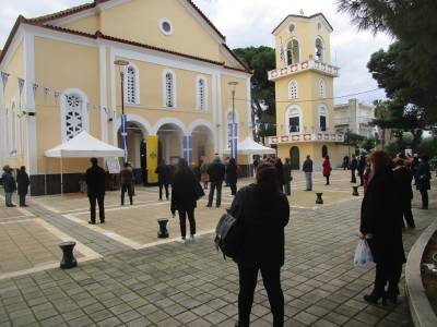 Με κόσμο στους ναούς ο εορτασμός των Θεοφανίων σε ναούς της Καλαμάτας (βίντεο-φωτογραφίες)
