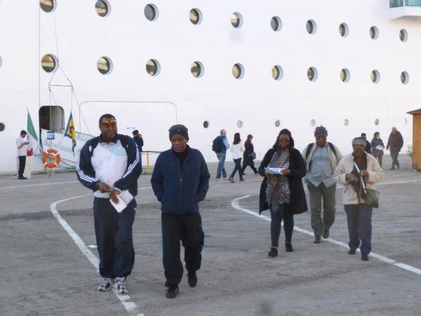 Το Costa Neoromantica ξανά στην Καλαμάτα (βίντεο και φωτογραφίες)