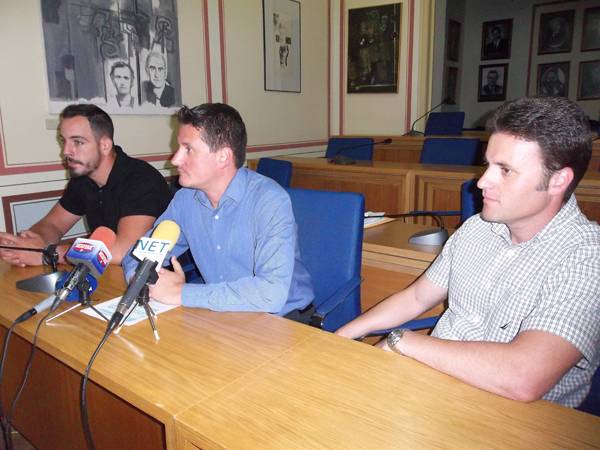 Ηλεκτρονικές πινακίδες στις στάσεις του Αστικού