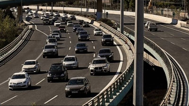 Τα 16 αντικείμενα που θα πρέπει να περιλαμβάνει το κουτί πρώτων βοηθειών στο αυτοκίνητο