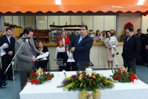 Βίντεο από την πρωτοχρονιάτικη γιορτή στην καπνοβιομηχανία "Καρέλια" στην Καλαμάτα