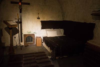 Εγκαινιάστηκε το κελί του Παπαφλέσσα στη Μονή Βελανιδιάς