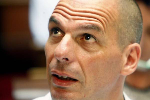 Βαρουφάκης: "Βεβαίως και θα μιλήσω επί του νομοσχεδίου"