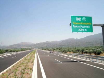 Ανοιξε η παλιά ΕΟ Καλαμάτας - Τρίπολης, κλειστός ακόμα ο αυτοκινητόδρομος!