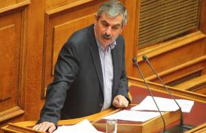 Ο Πετράκος για την έλλειψη αγροτικού γιατρού σε Αρι και Θουρία