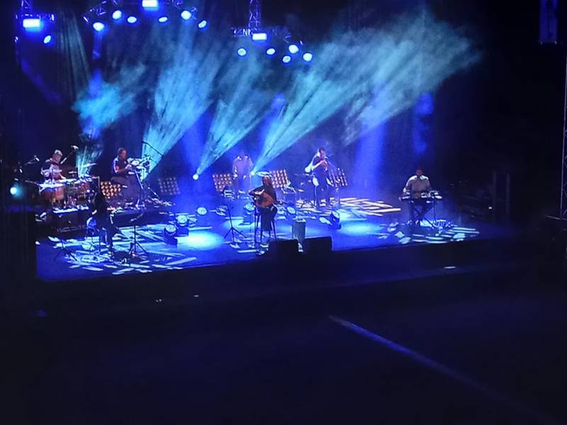 Μάγεψε ο Γιάννης Χαρούλης στην Αρχαία Μεσσήνη (βίντεο)