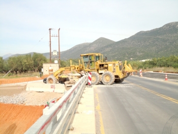 Εργασίες στον νέο κόμβο των Αρφαρών