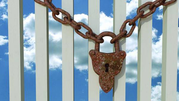 Θα γίνουμε φτωχοί για να μη γίνουμε... ανταγωνιστικοί