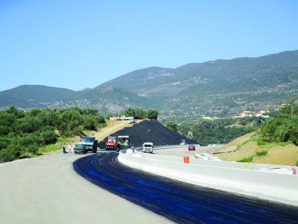 Τέλος εβδομάδας παραδίδεται και η γέφυρα του περιφερειακού (βίντεο-φωτογραφίες)