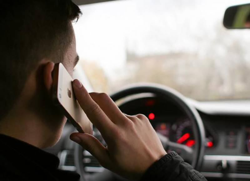 Ελεγχοι της Τροχαίας για ζώνη και χρήση κινητού