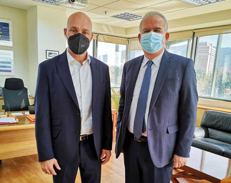 Λαμπρόπουλος με Αμυρά για δασικούς χάρτες