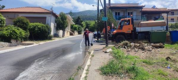 Διαμαρτυρία για την αποχέτευση σε γειτονιά της Κυπαρισσίας