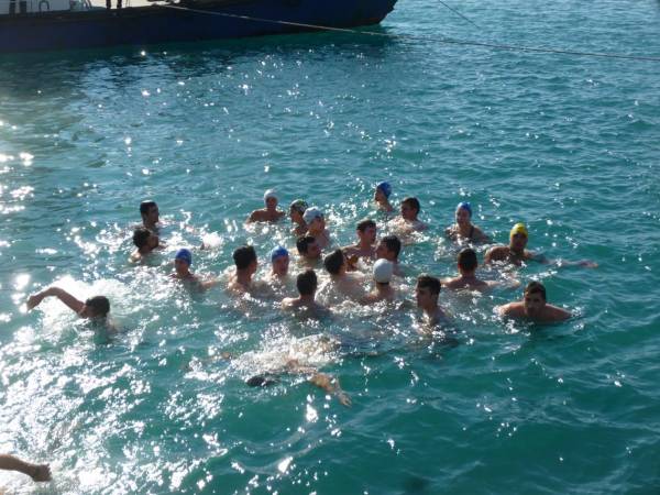 Πλήθος κόσμου στον εορτασμό των Θεοφανίων στην Καλαμάτα (βίντεο και φωτογραφίες)