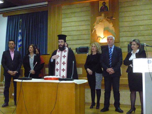 Επίθεση Τατούλη στην κυβέρνηση στην κοπή πίτας των υπαλλήλων στην Καλαμάτα