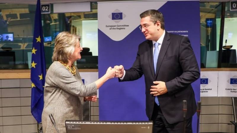 Κοινό σχέδιο δράσης για την αξιοποίηση των 500 δισ. ευρώ του ΕΣΠΑ