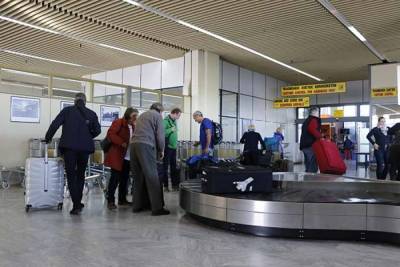 Βολές Χαρίτση κατά της κυβέρνησης: “Εικόνα εγκατάλειψης στο Αεροδρόμιο Καλαμάτας”
