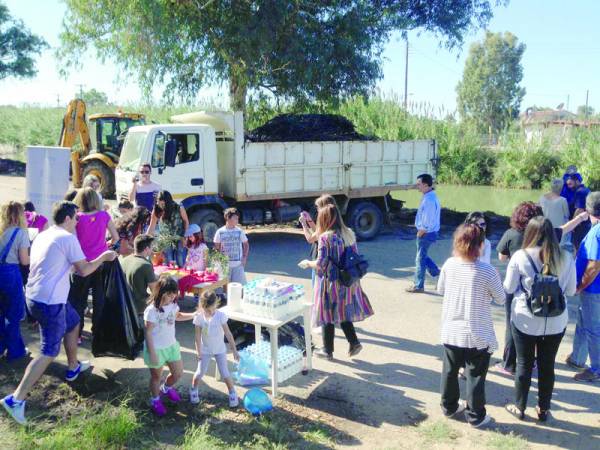 Εθελοντές καθάρισαν τον Αρι
