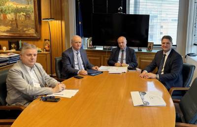 ΛΑΜΠΡΟΠΟΥΛΟΣ ΚΑΙ ΑΘΑΝΑΣΟΠΟΥΛΟΣ ΣΕ ΤΣΙΑΡΑ: Κατασκευή φραγμάτων στην Ελληνοεκκλησιά