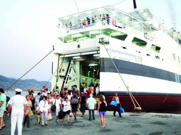 Από αύριο δρομολόγια από Καλαμάτα για Κρήτη και Κύθηρα