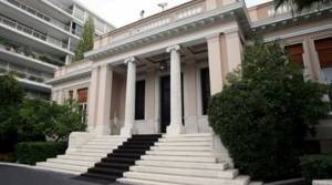 Δραματικές αποφάσεις καλούνται να λάβουν Σαμαράς και Βενιζέλος