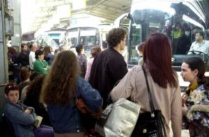 Λιγότεροι με ΙΧ περισσότεροι με ΚΤΕΛ