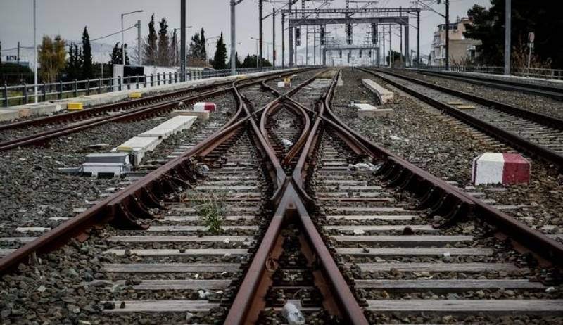 Τέμπη - Σταθμάρχης: Τι ισχυρίστηκε στην απολογία του - "Δεν θυμάμαι αν γύρισα το κλειδί"